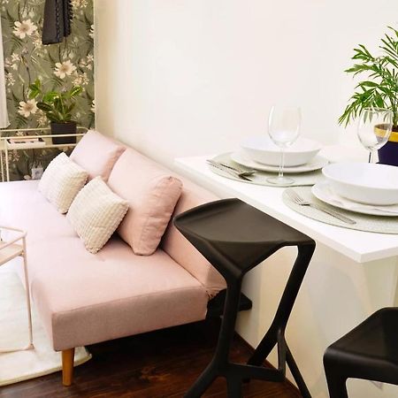 Hradec Králové Lazy Sofa ° Apartment المظهر الخارجي الصورة